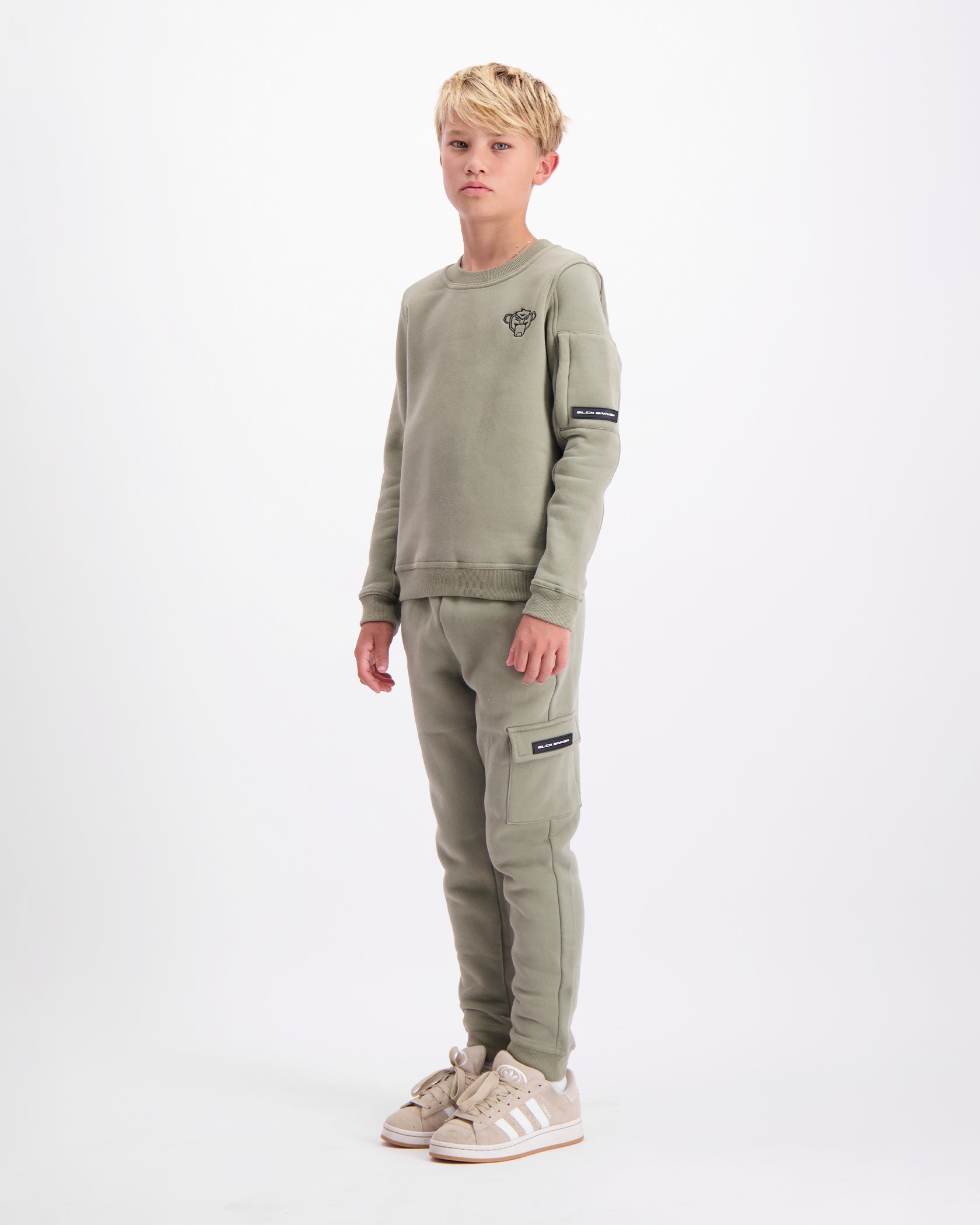 KIDS PLATE SWEATER SET | Grün