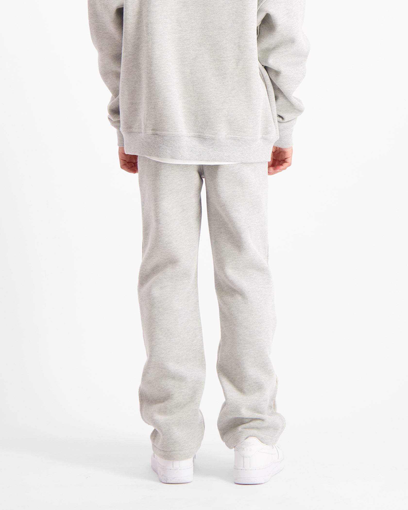 KIDS RIPPED MONOGRAM SWEATPANTS | Grau