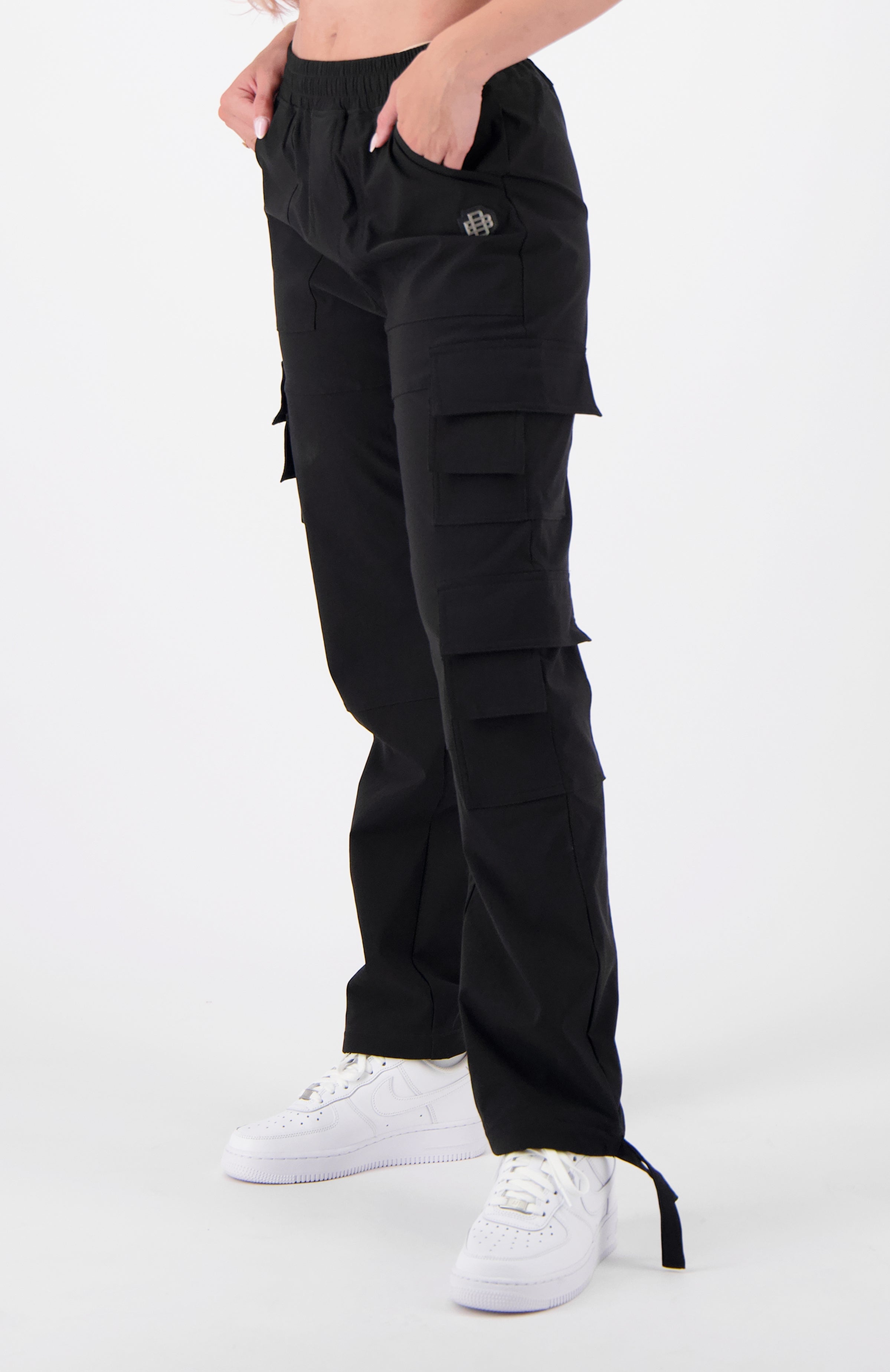 MONOGRAM TECH CARGO PANTS | Schwarz