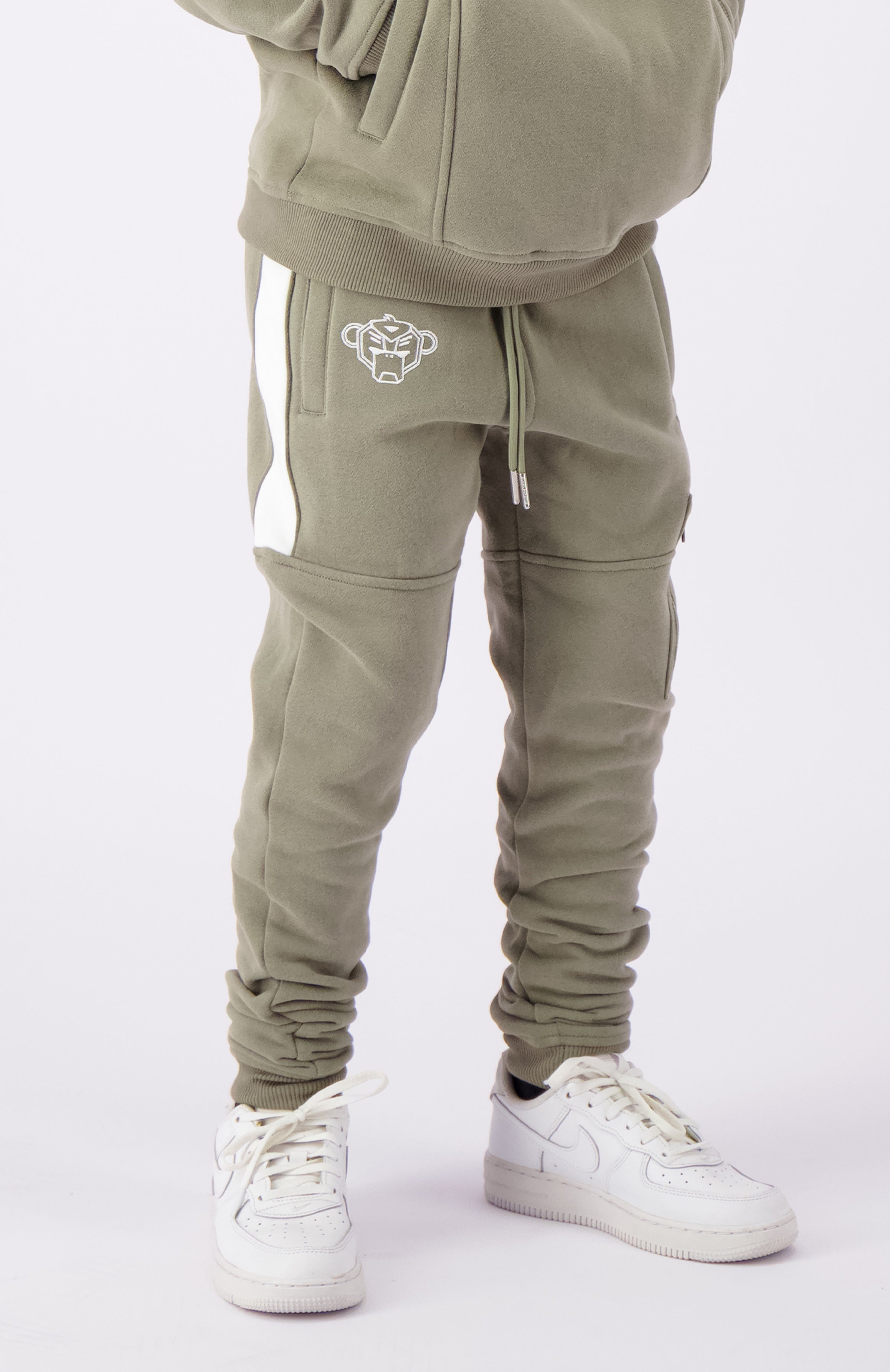JR STRIPE SWEATPANTS | Grün