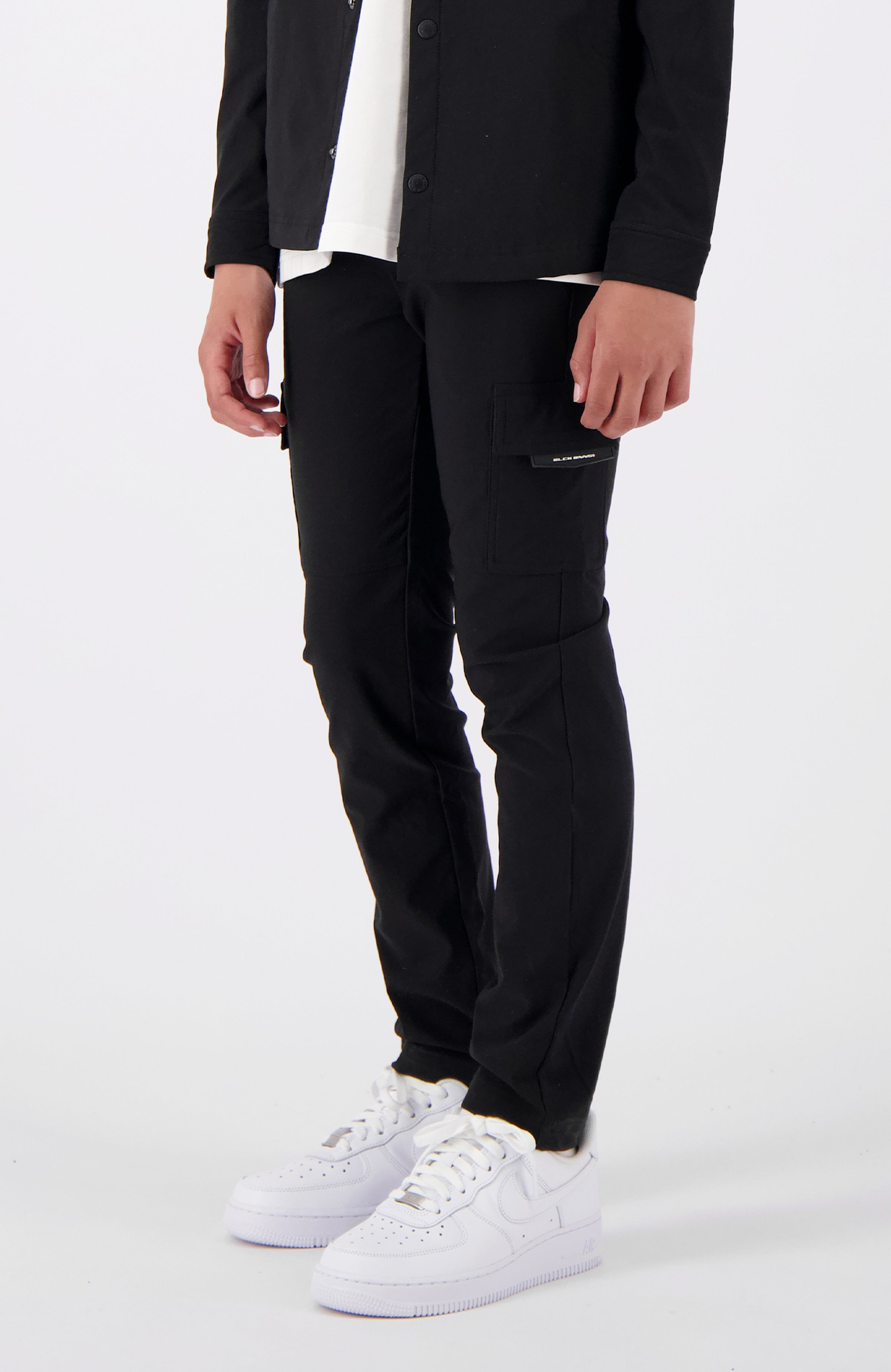 JR. TECH CARGO PANTS | Schwarz