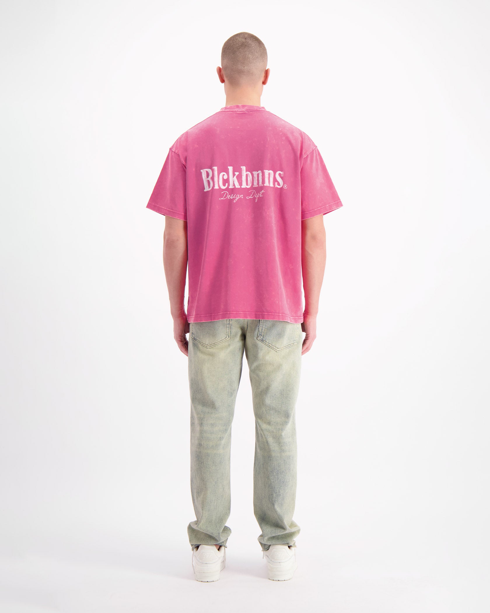 BÜRSTEN-T-SHIRT-LOOK