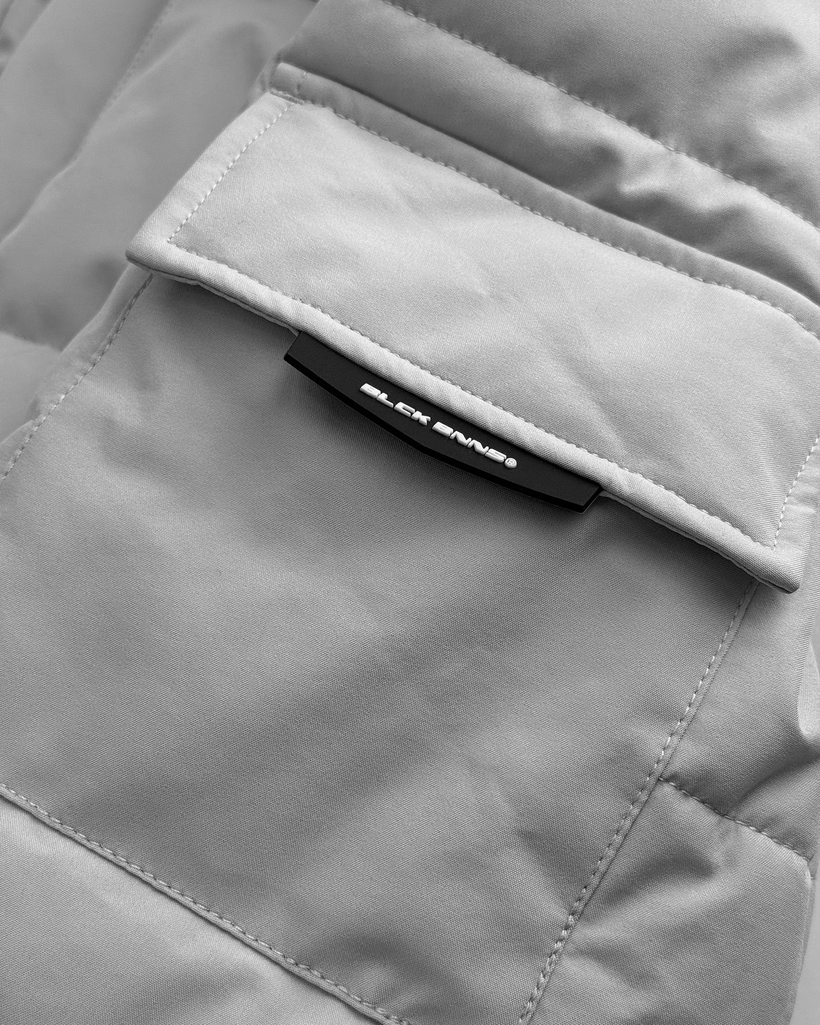 COMMANDER V2 JACKET | Grau