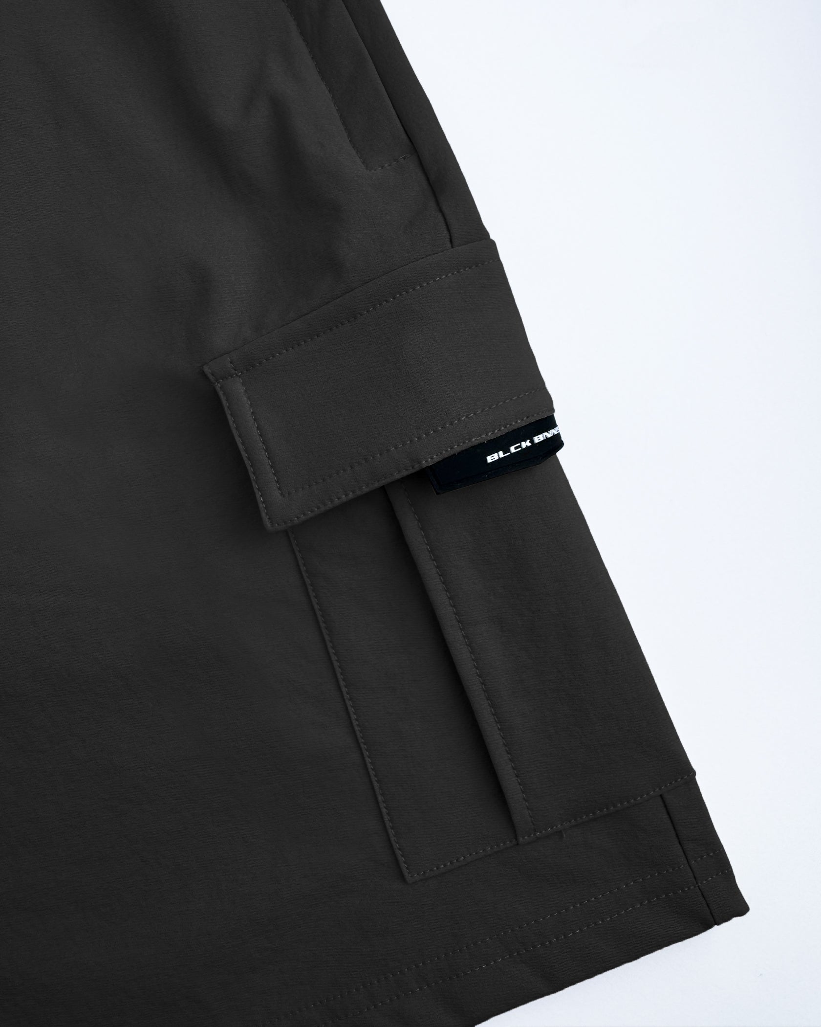 DELTA CARGO SHORTS | Schwarz