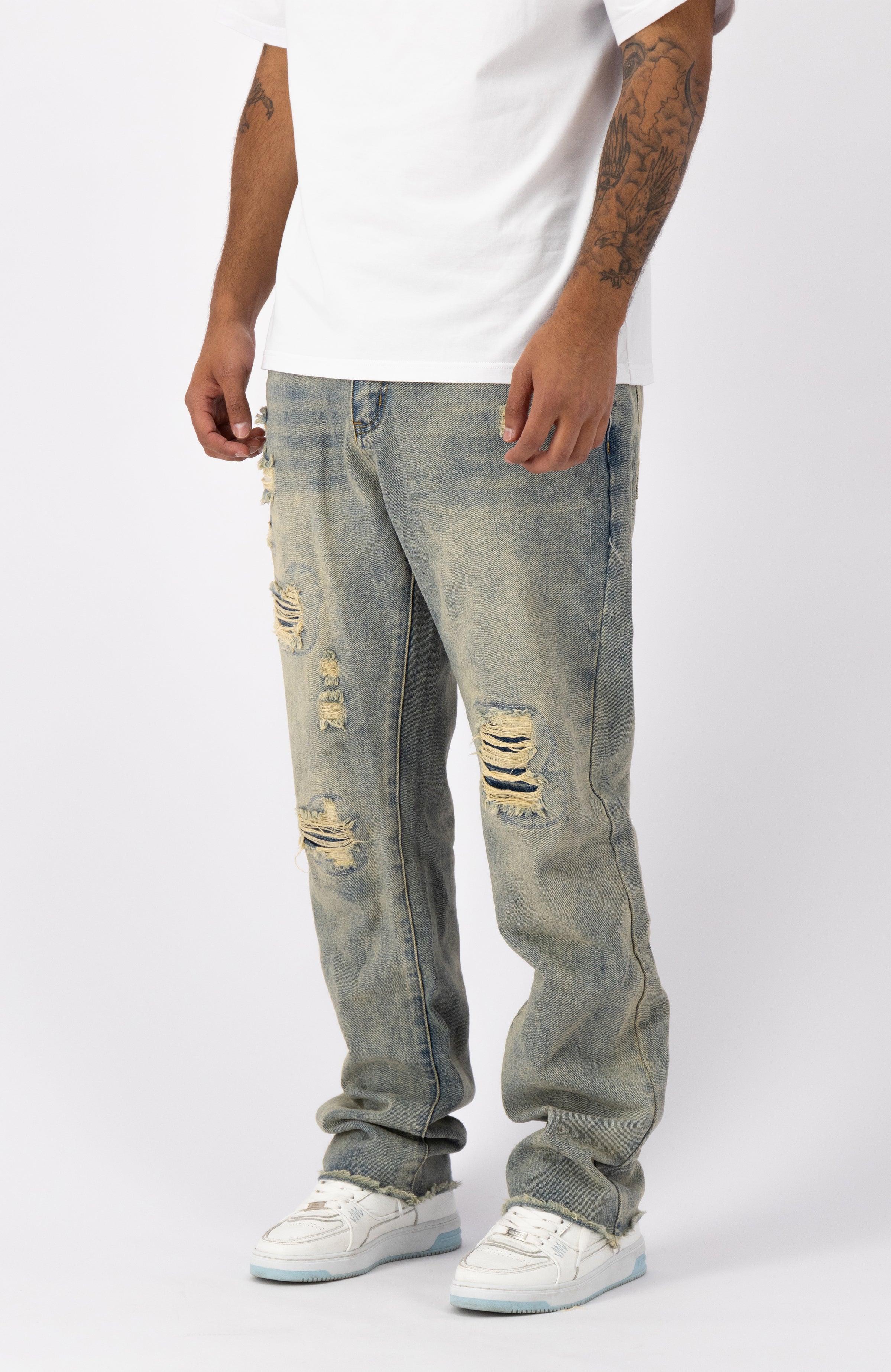 DISTRESSED DENIM | Blau