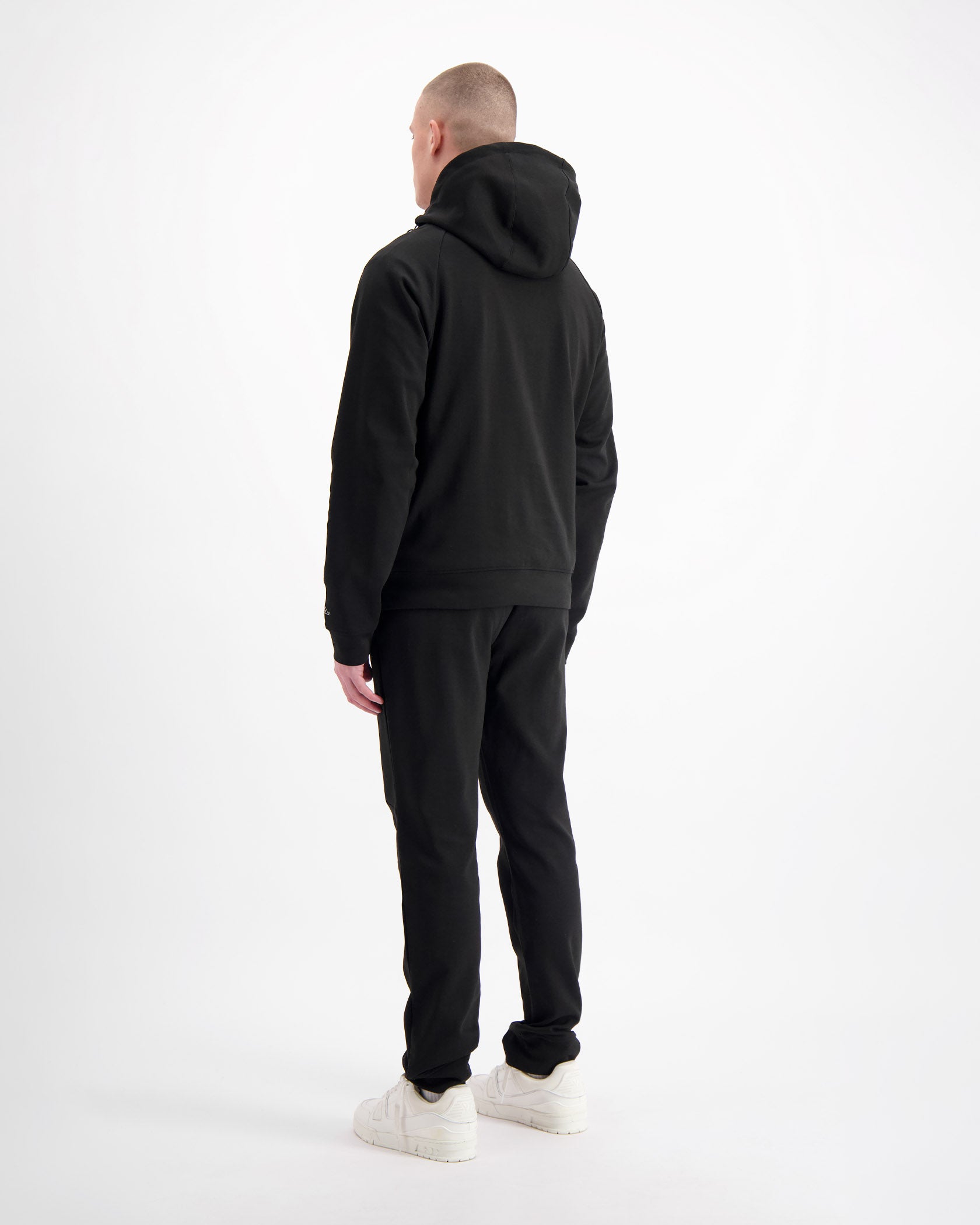 INITIAL TECH HOODIE | Schwarz