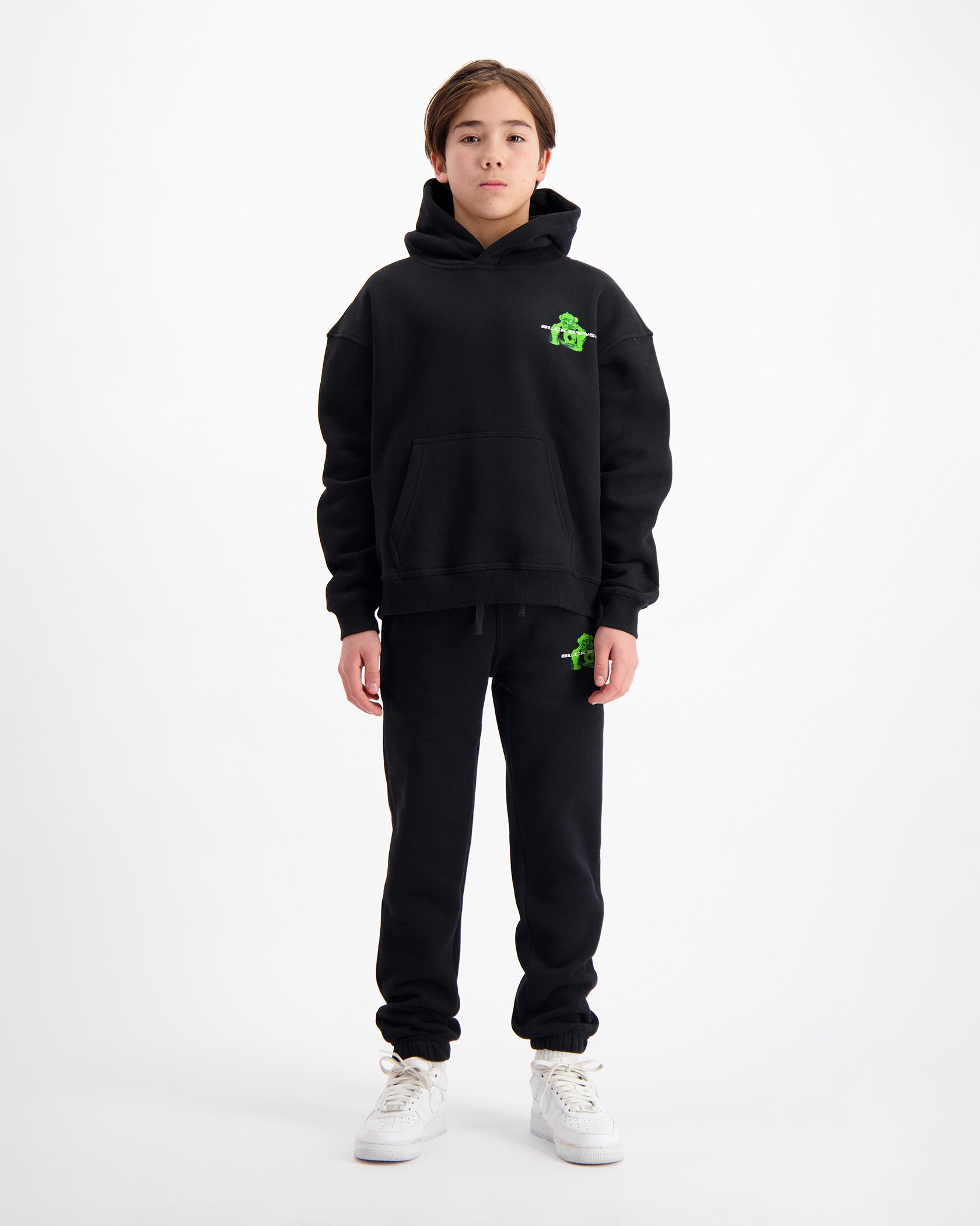 KIDS ACTION FIGURE SWEATSUIT | Schwarz