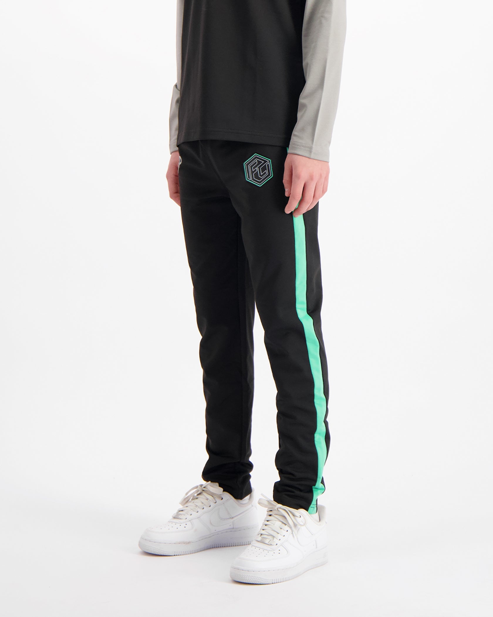 KIDS FOOTBALL TRACKPANTS | Schwarz