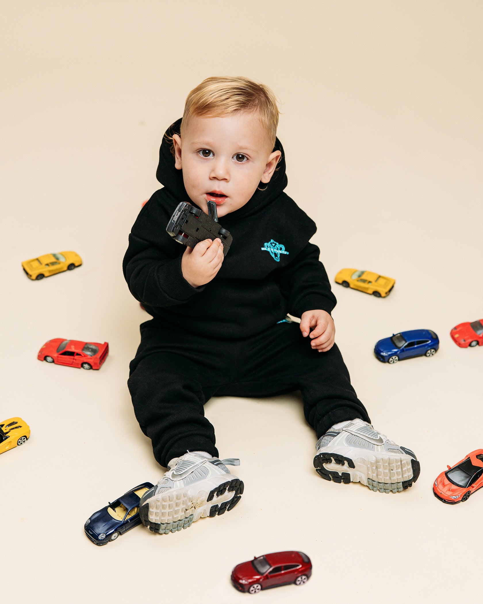 MC SKETCH SWEATSUIT | Schwarz