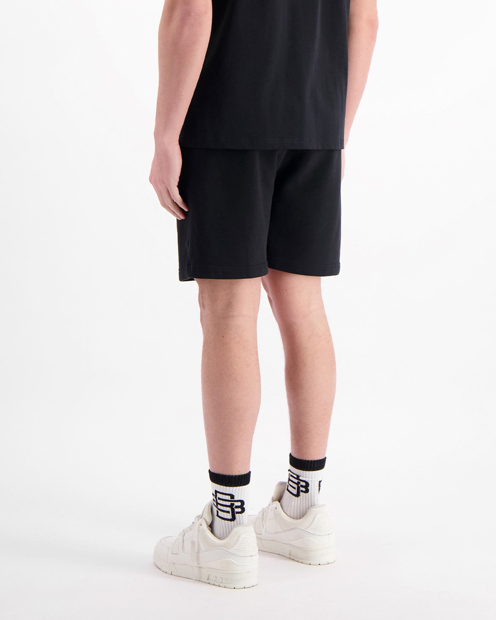 MONO RELAX SWEATSHORTS | Schwarz