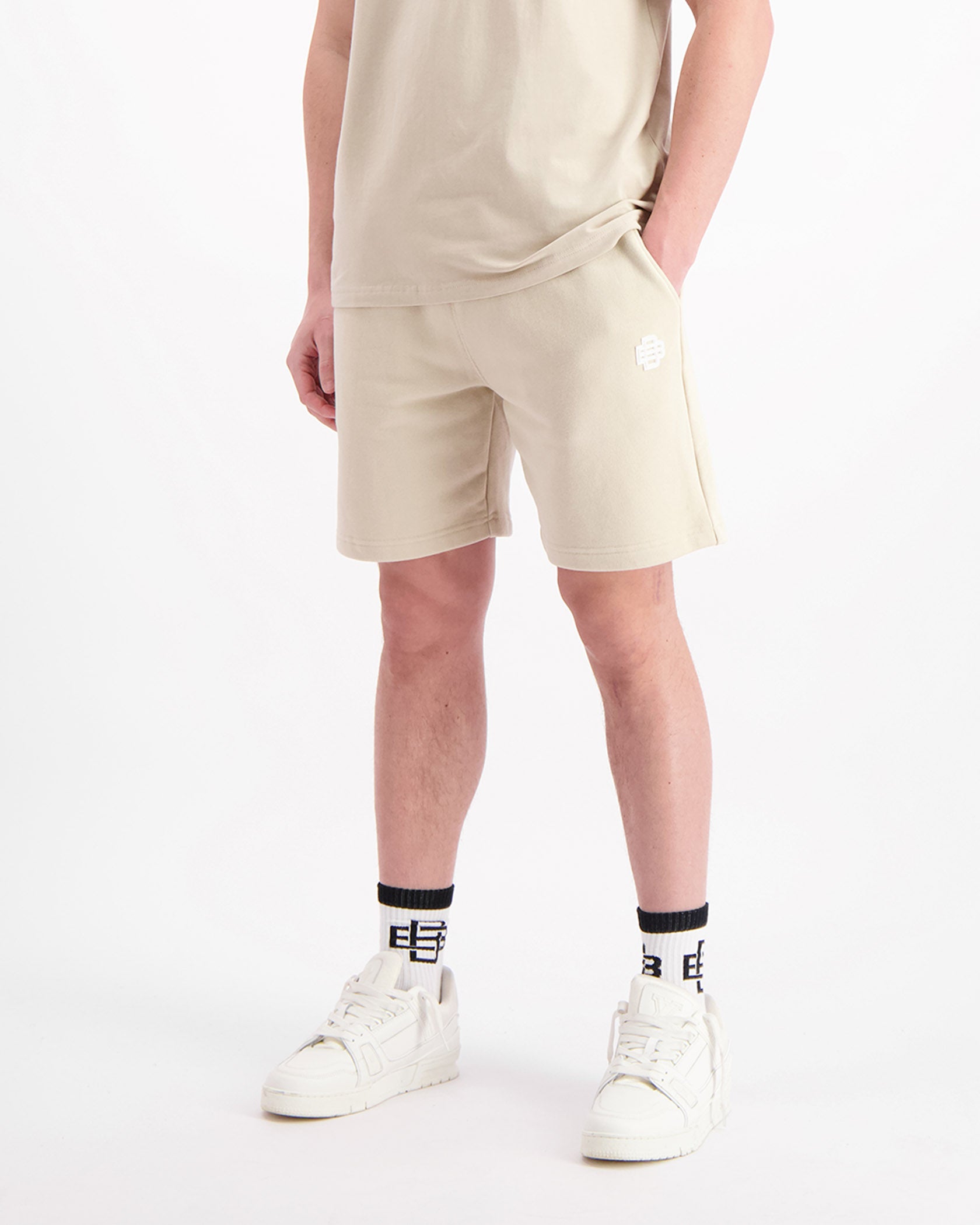 MONO RELAX SWEATSHORTS | Sand