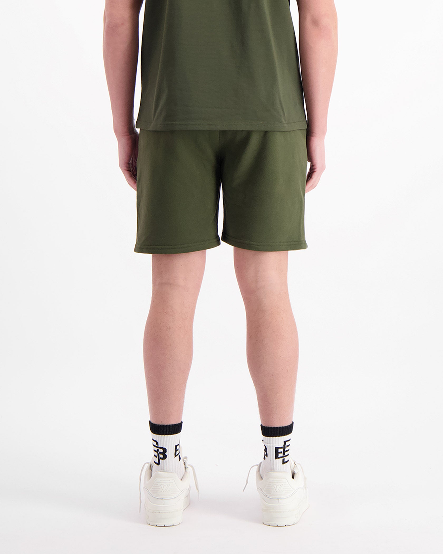 MONO RELAX SWEATSHORTS | Grün