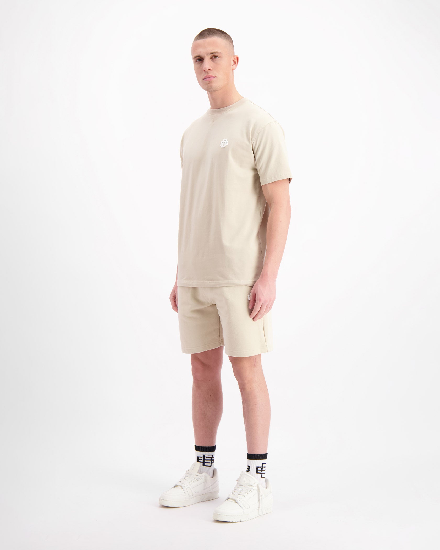 MONO RELAX SWEATSHORTS | Sand