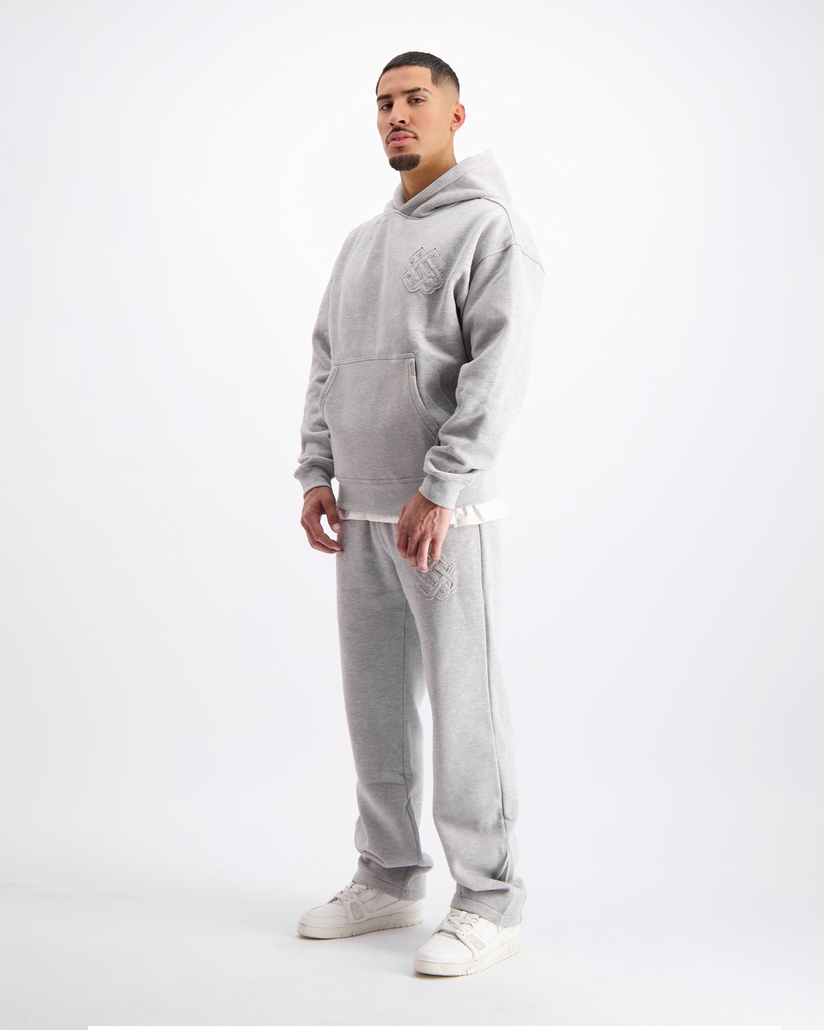 RIPPED MONOGRAM SWEATSUIT | Melange Grau