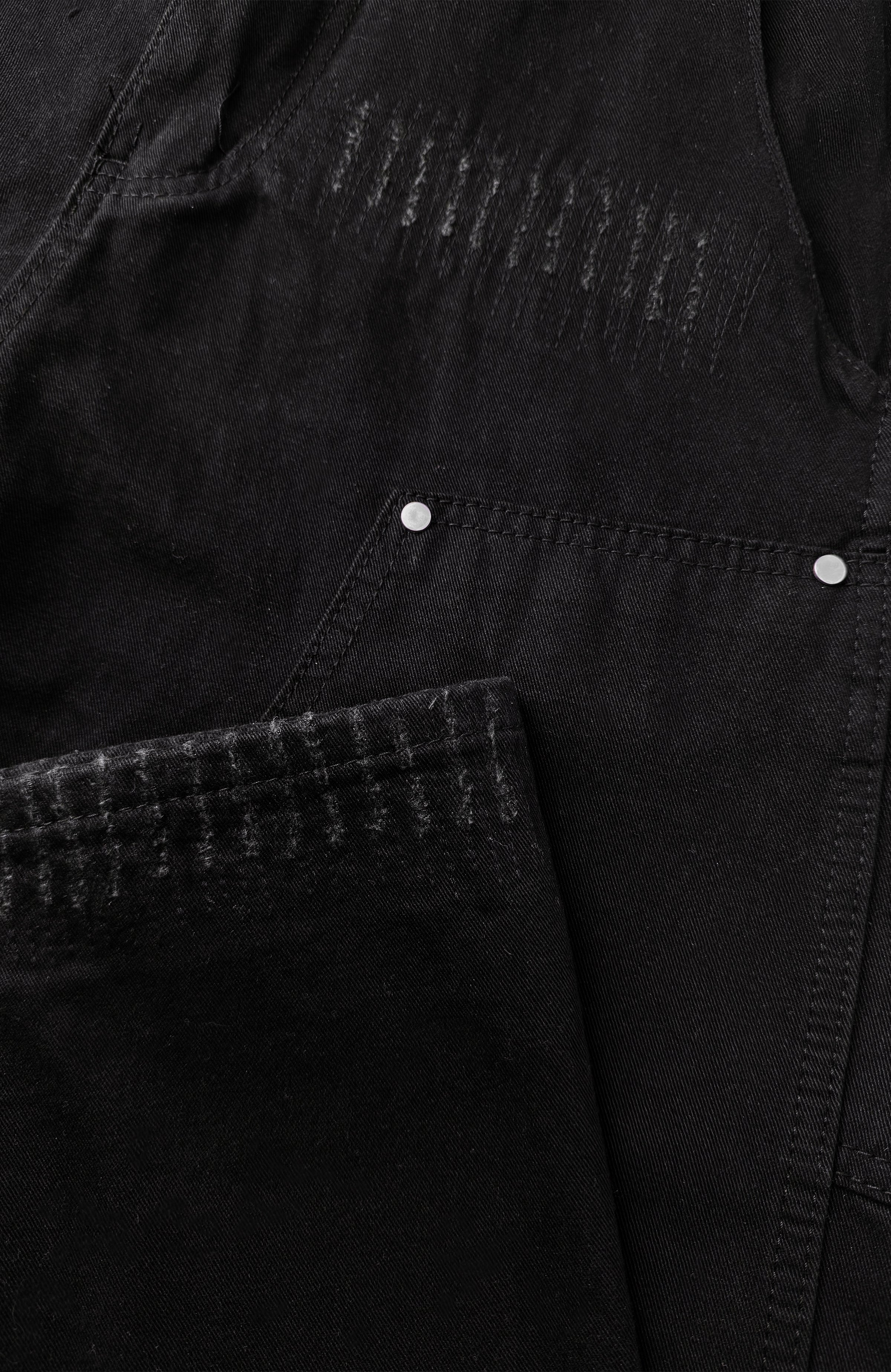 SCRATCHED CARPENTER | Schwarz