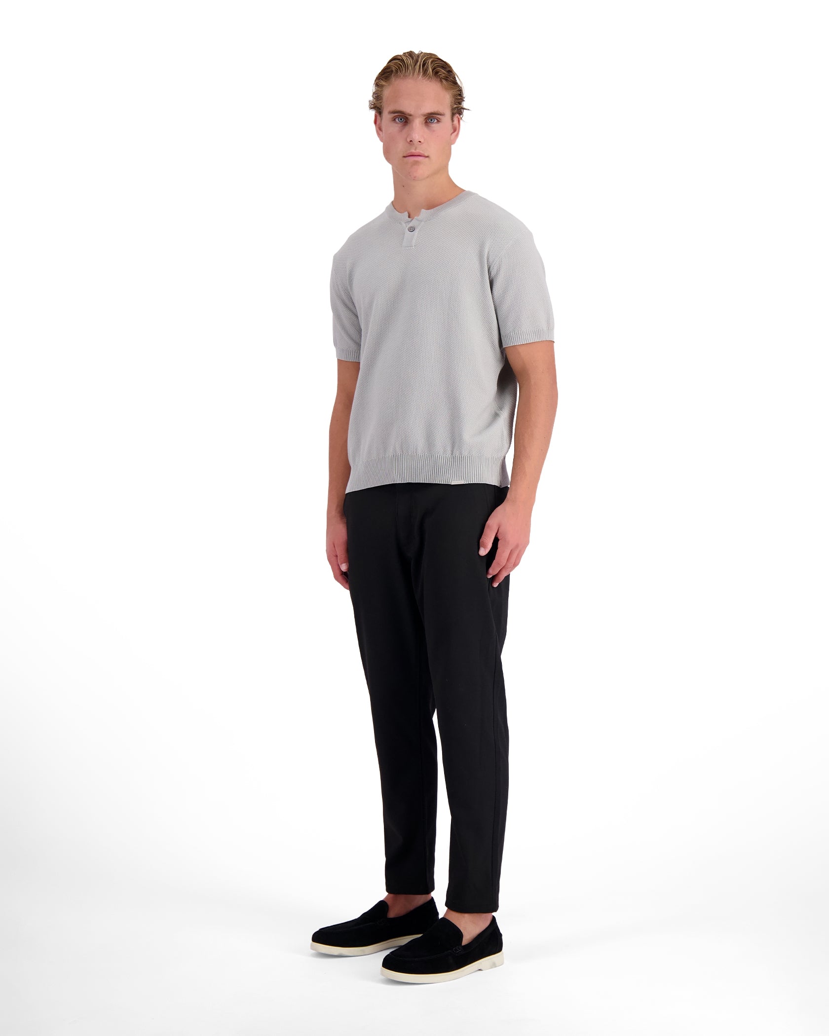 WAFLE KNIT HENLEY | Grau