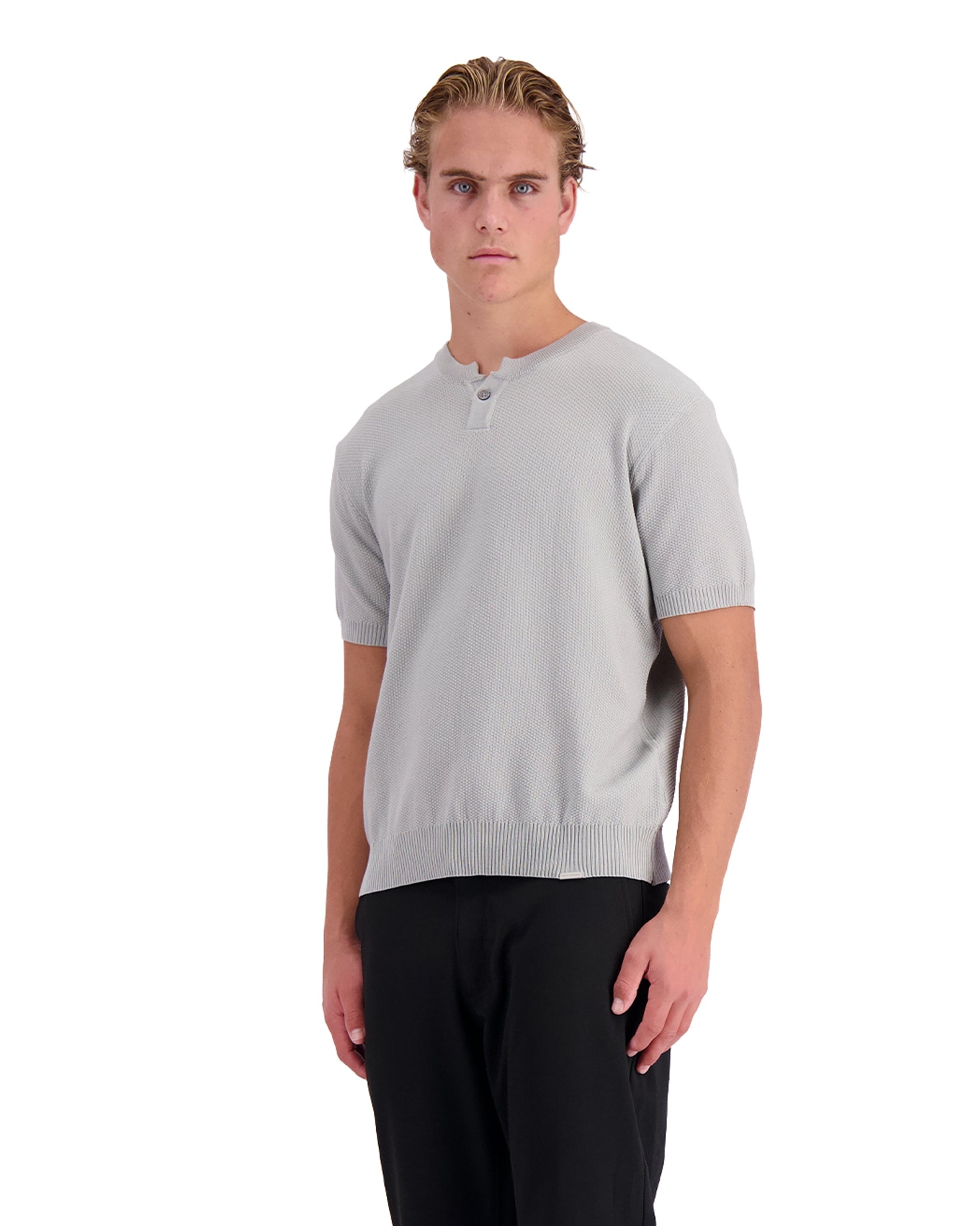 WAFLE KNIT HENLEY | Grau